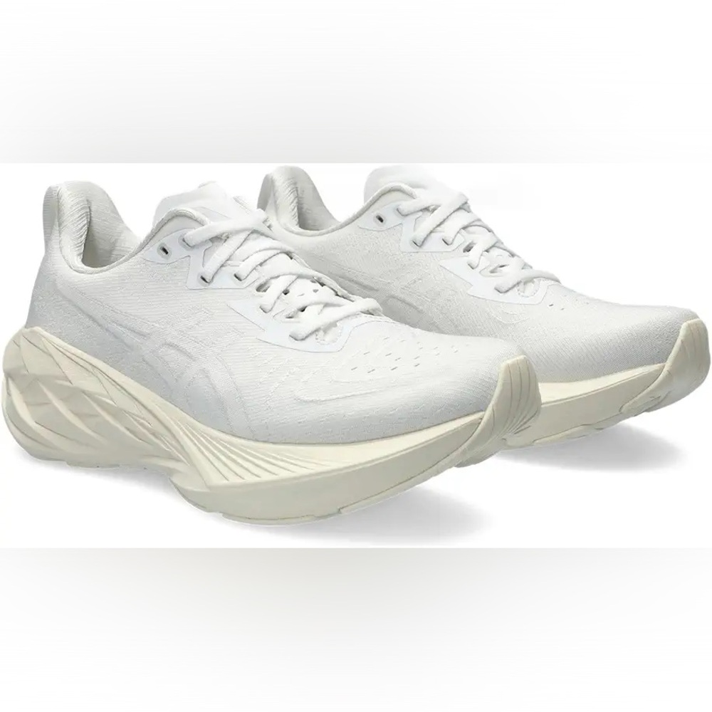 ASICS Novablast 4 Women’s Running Shoes white/white